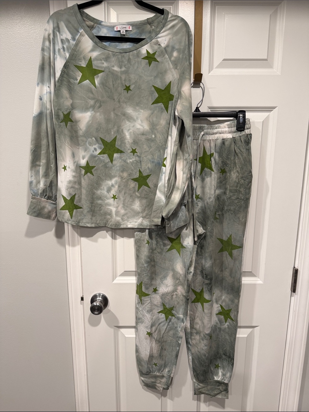 Love Green Tie-Dye Star Pajama Set - Women's Lounge Set